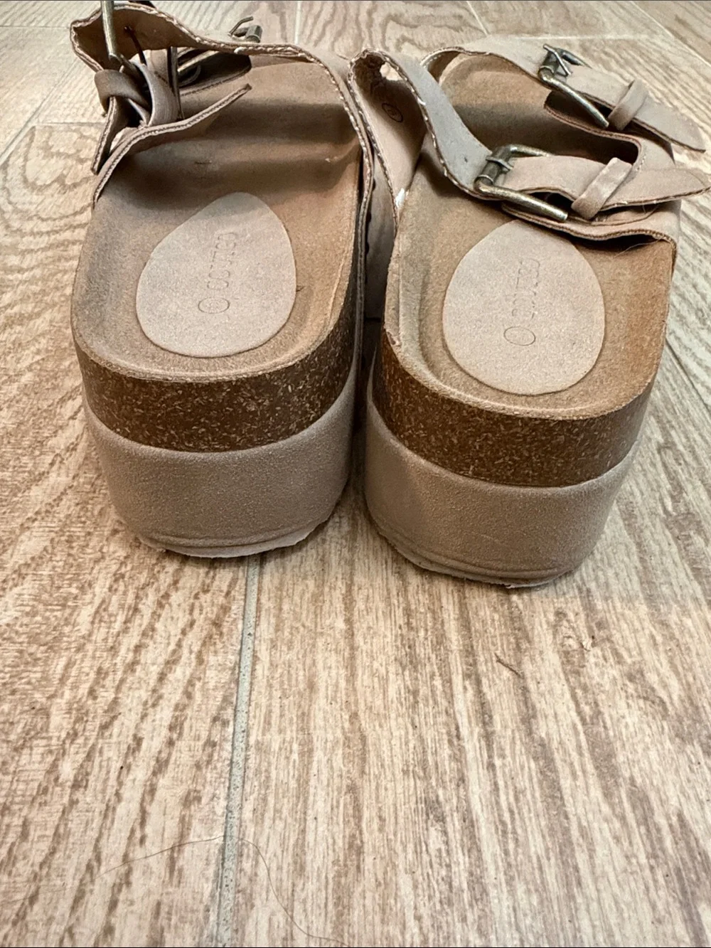 Platform sandals